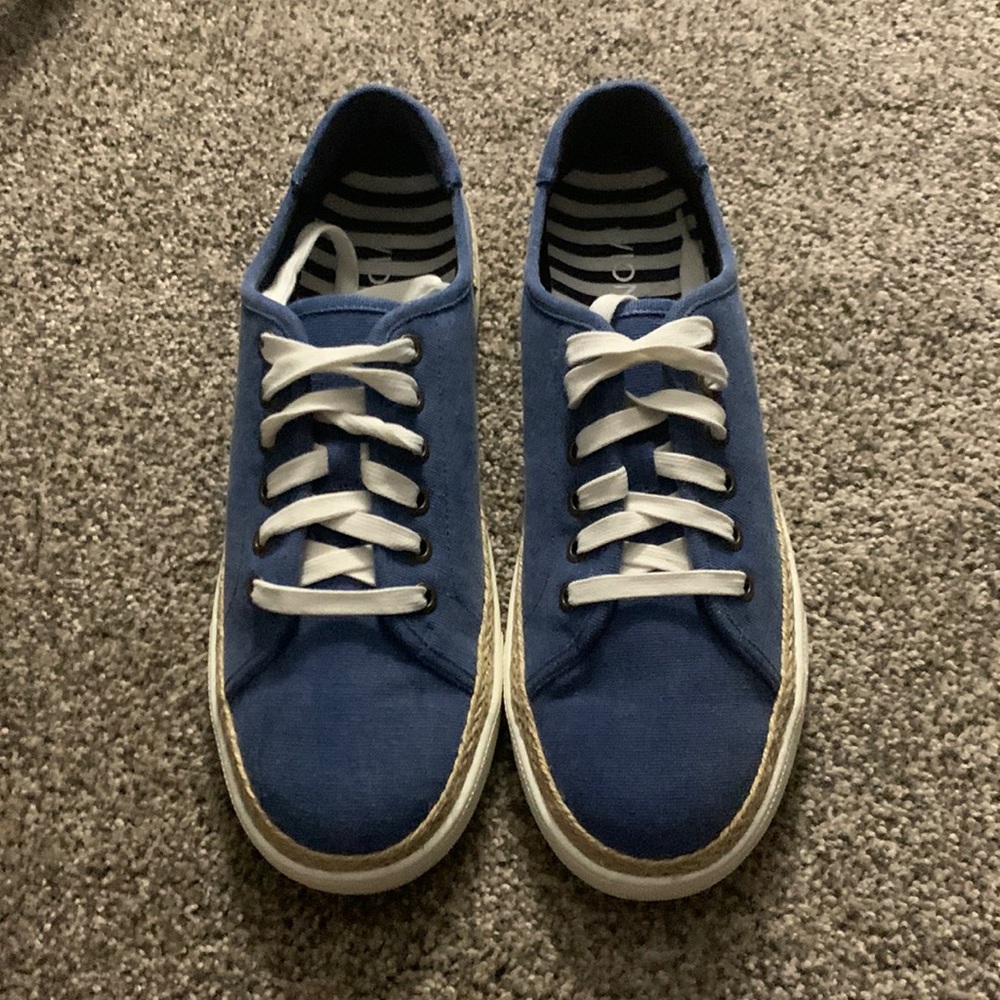 Vionic Sunny Hattie Size 10 in Navy NIB